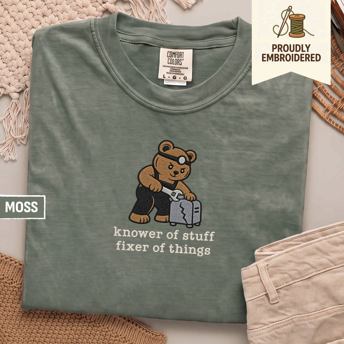 125 - knower of stuff fixer of things t-shirt