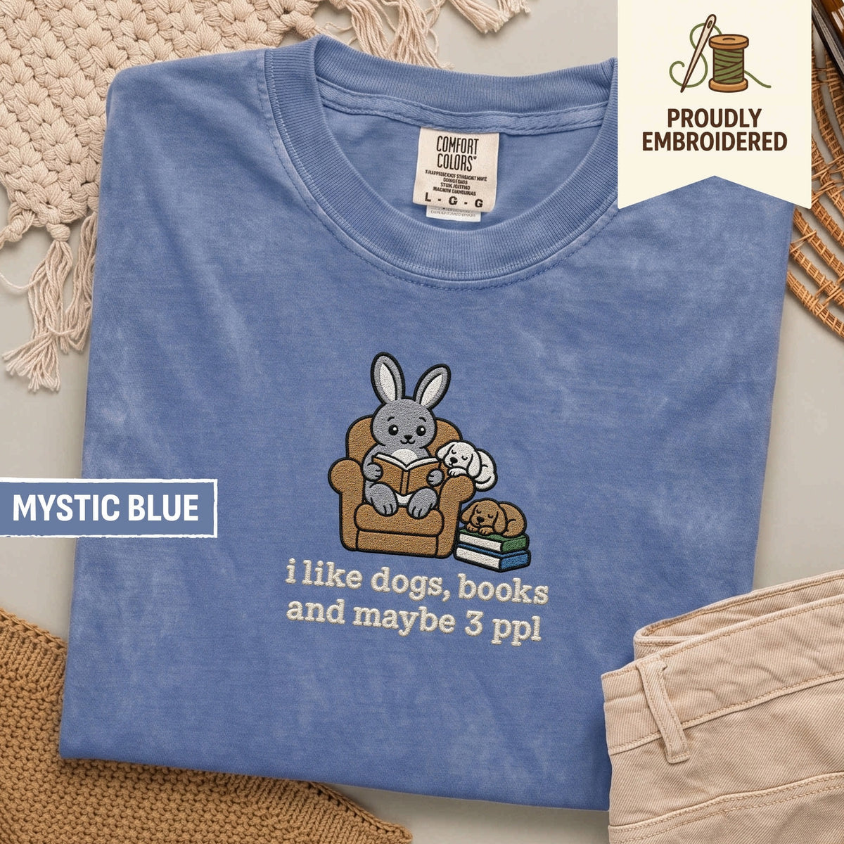 106 - i like dogs, books and maybe 3 ppl t-shirt