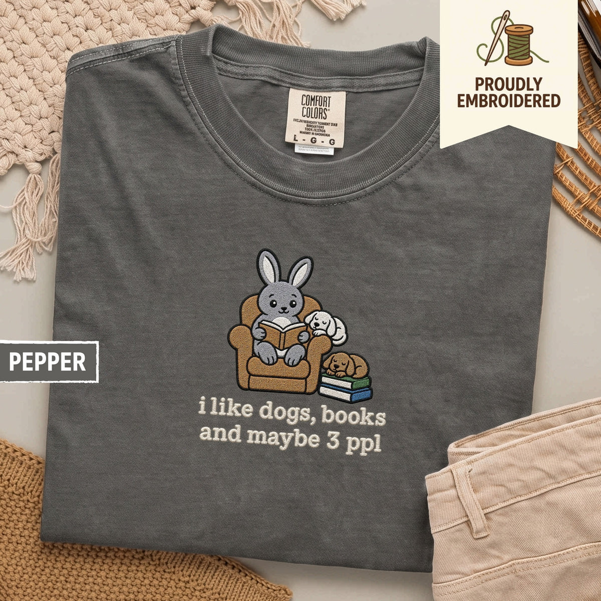 106 - i like dogs, books and maybe 3 ppl t-shirt