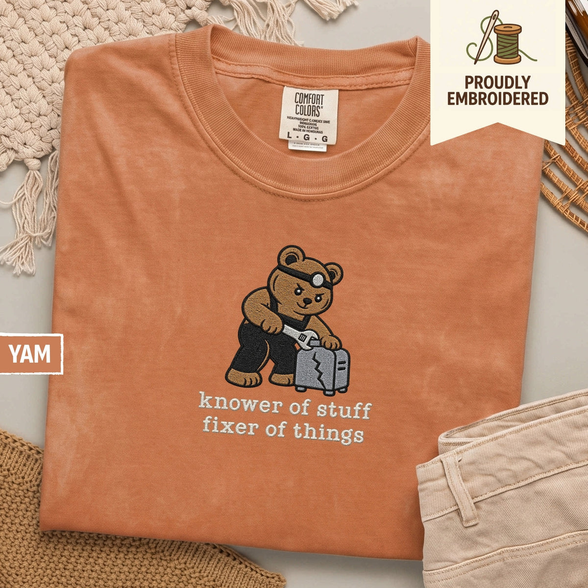 125 - knower of stuff fixer of things t-shirt